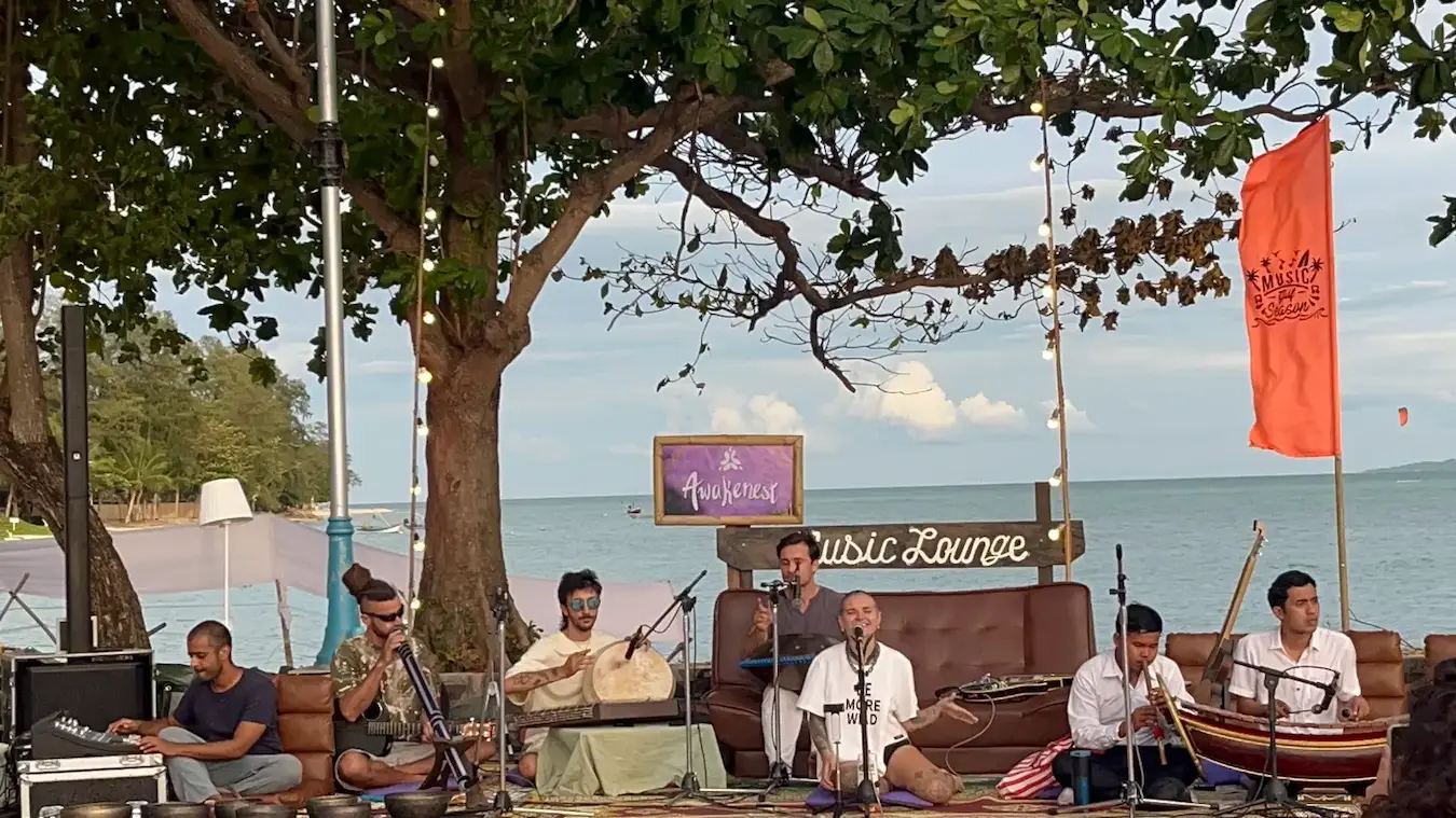 A moment from Music Lounge by the Sea at Awakenest.